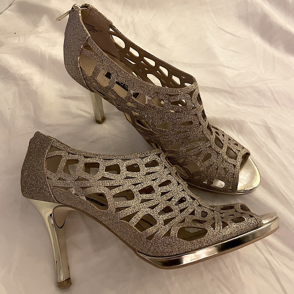 Australian Designer Diana Ferrari. Size 10 Heels